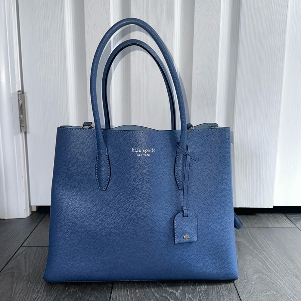 Kate Spade tote with adjustable crossbody strap